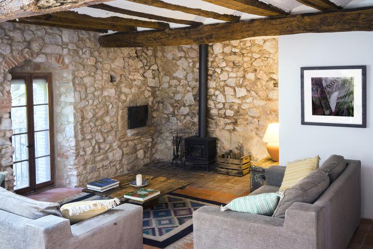 masia-la-capsa-de-llum-2