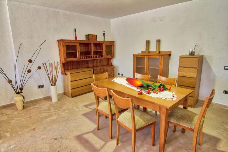 masia-rural-can-ribes-5