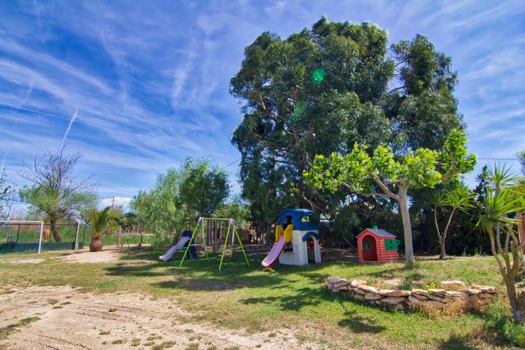 masia-rural-can-ribes-8