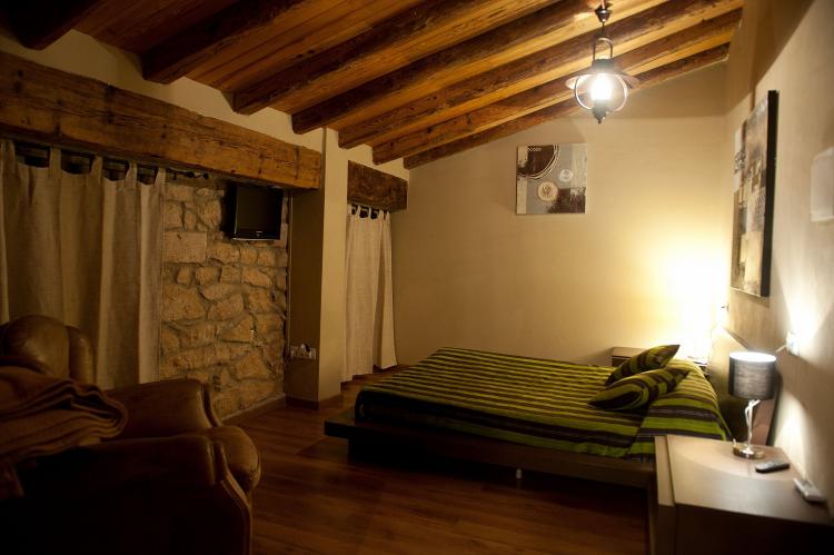 hotel-rural-la-garbinada-7