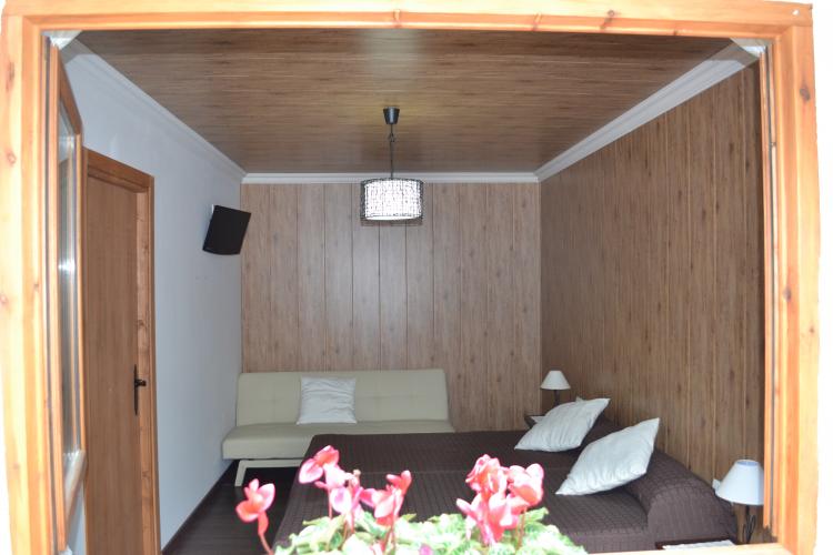 hostal-pous-de-la-neu-9