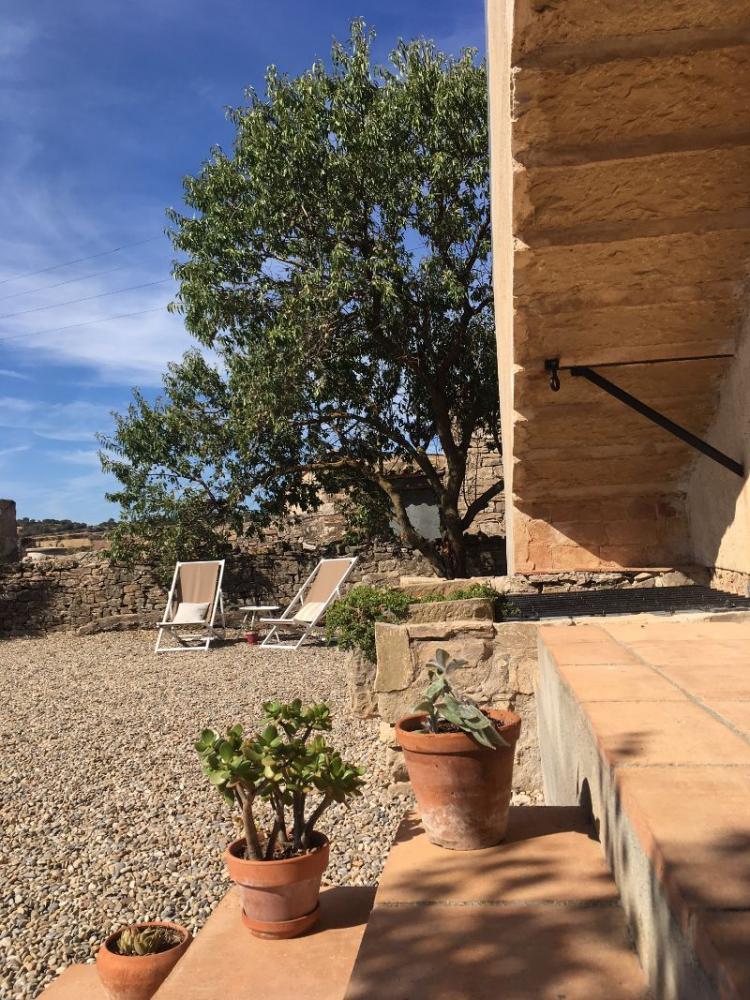 casa-les-germanes-7
