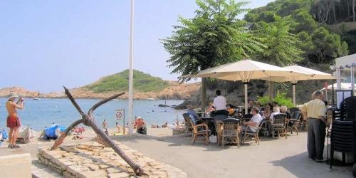 hostal-sa-tuna-4